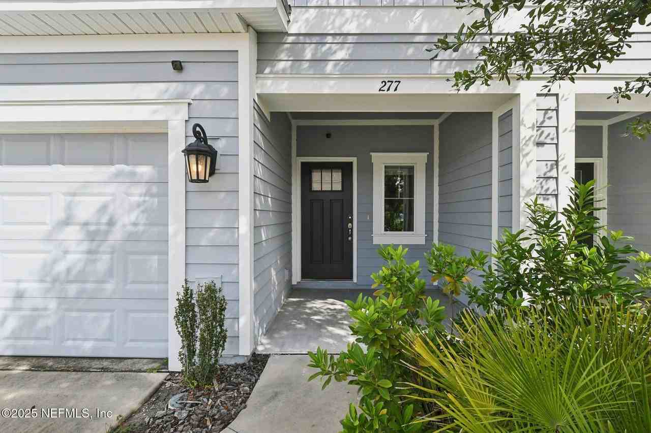 277 Henrys Bluff Pl - Photo 2 of 50