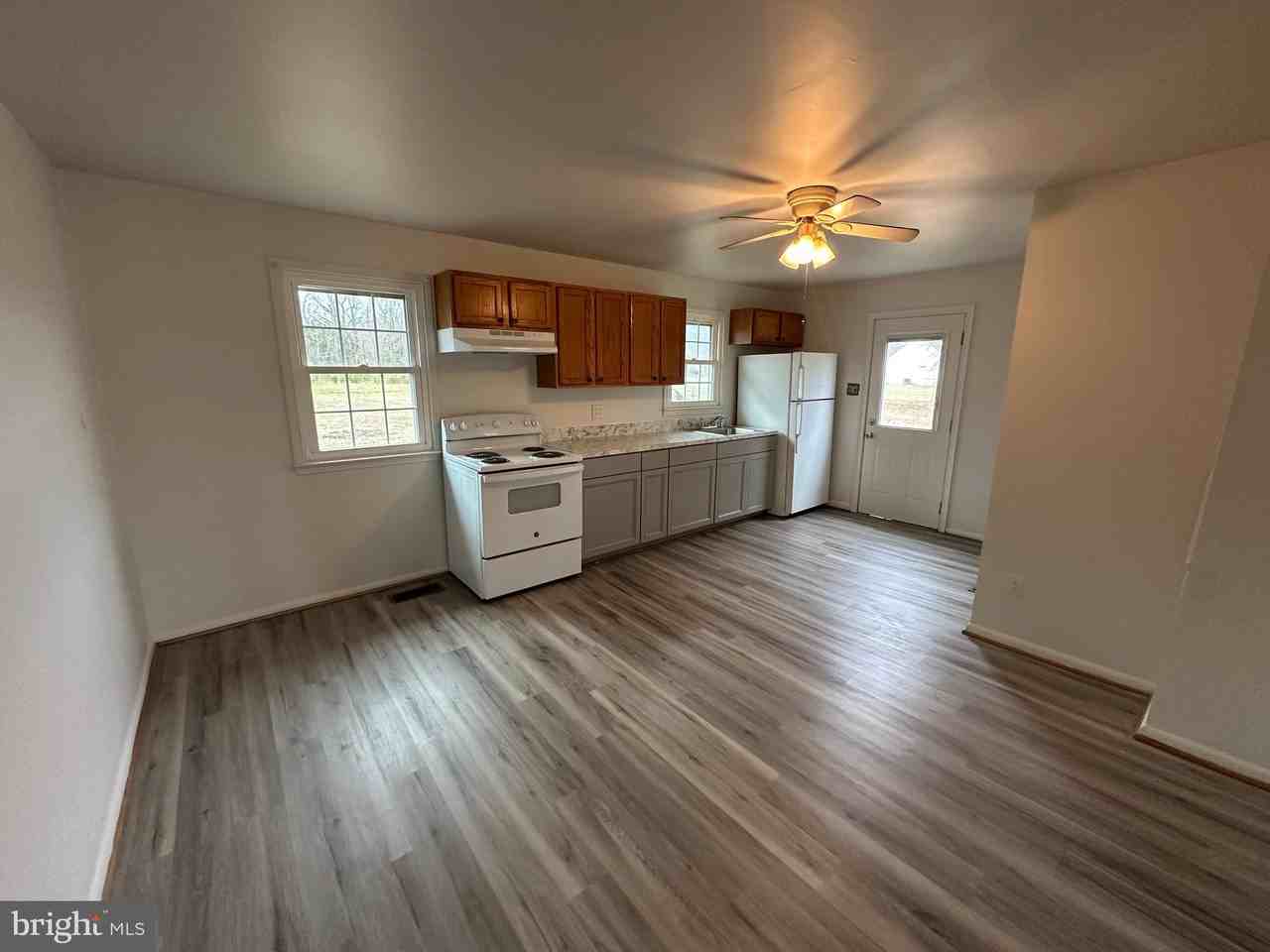 14835 Rock Point Road - Photo 2 of 13