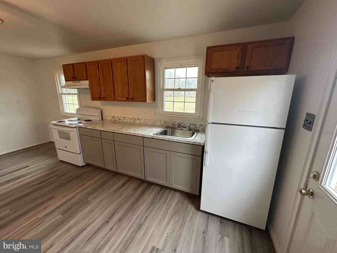 14835 Rock Point Road - Photo 3 of 13