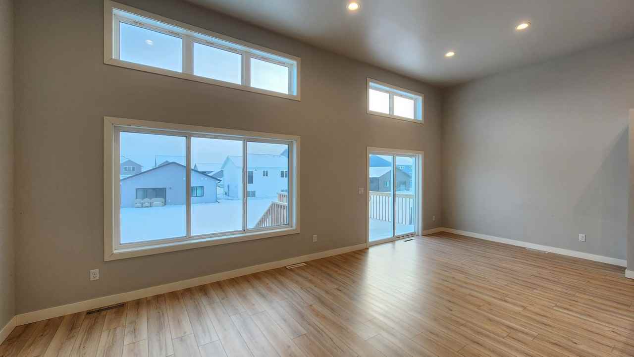 6728 66 Street South #1 - Photo 3 of 36