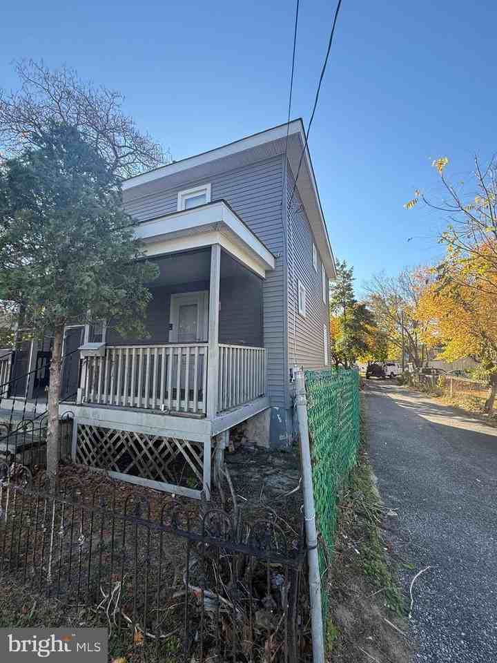 17 East Foundry Street - Photo 4 of 25