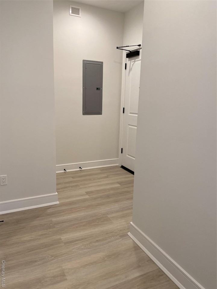 91 Bedford Road - Photo 3 of 13