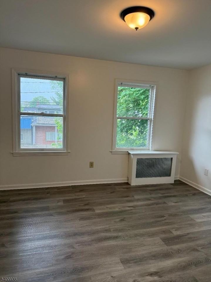 1613 E 2nd St - Photo 7 of 13