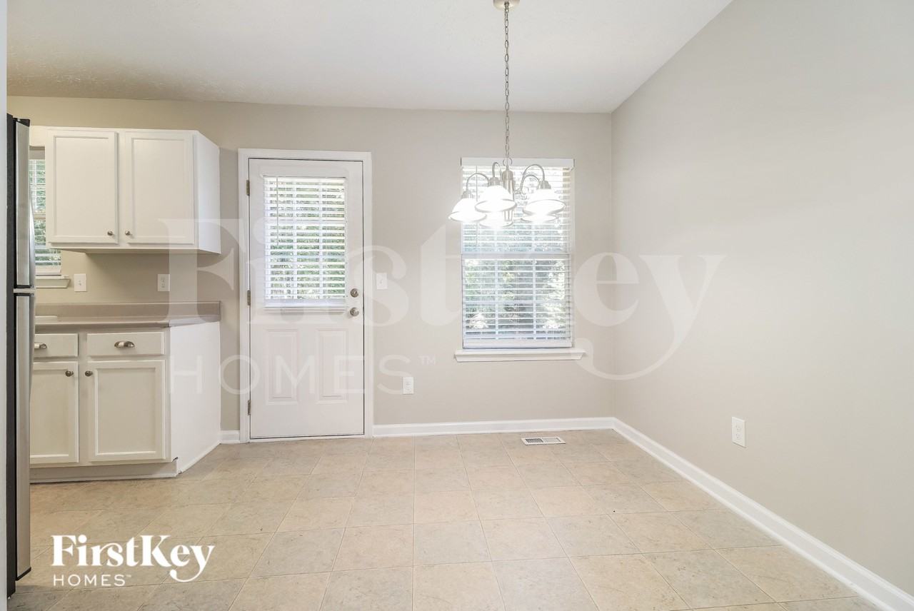 159 Pleasant Way - Photo 5 of 15