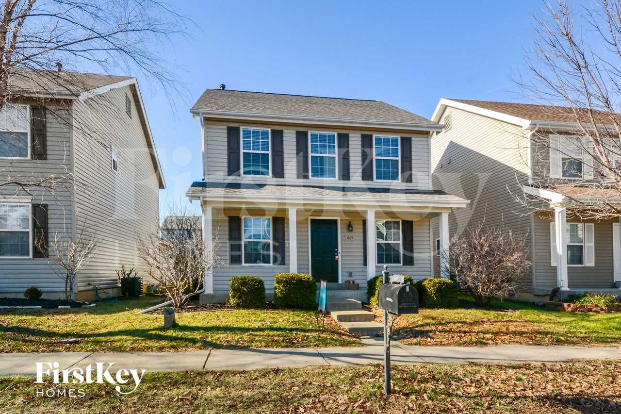 809 Waler Drive - Photo 2 of 15