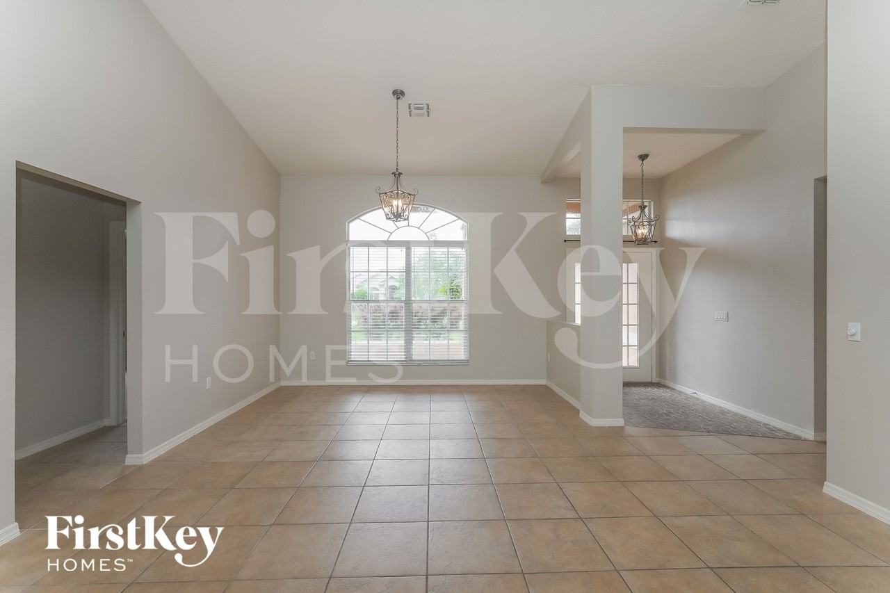 5718 Wedgefield Drive - Photo 2 of 15