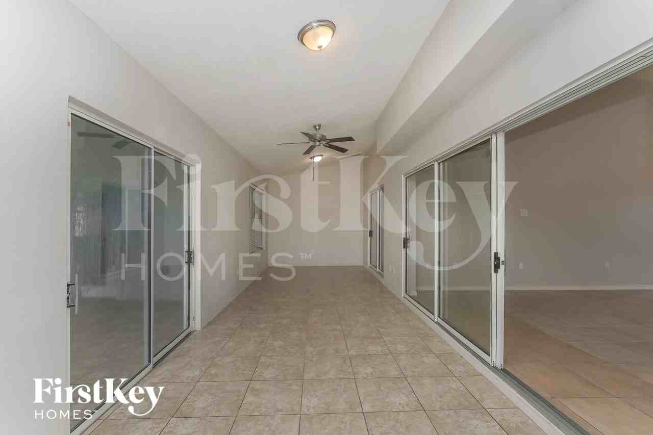 5718 Wedgefield Drive - Photo 7 of 15