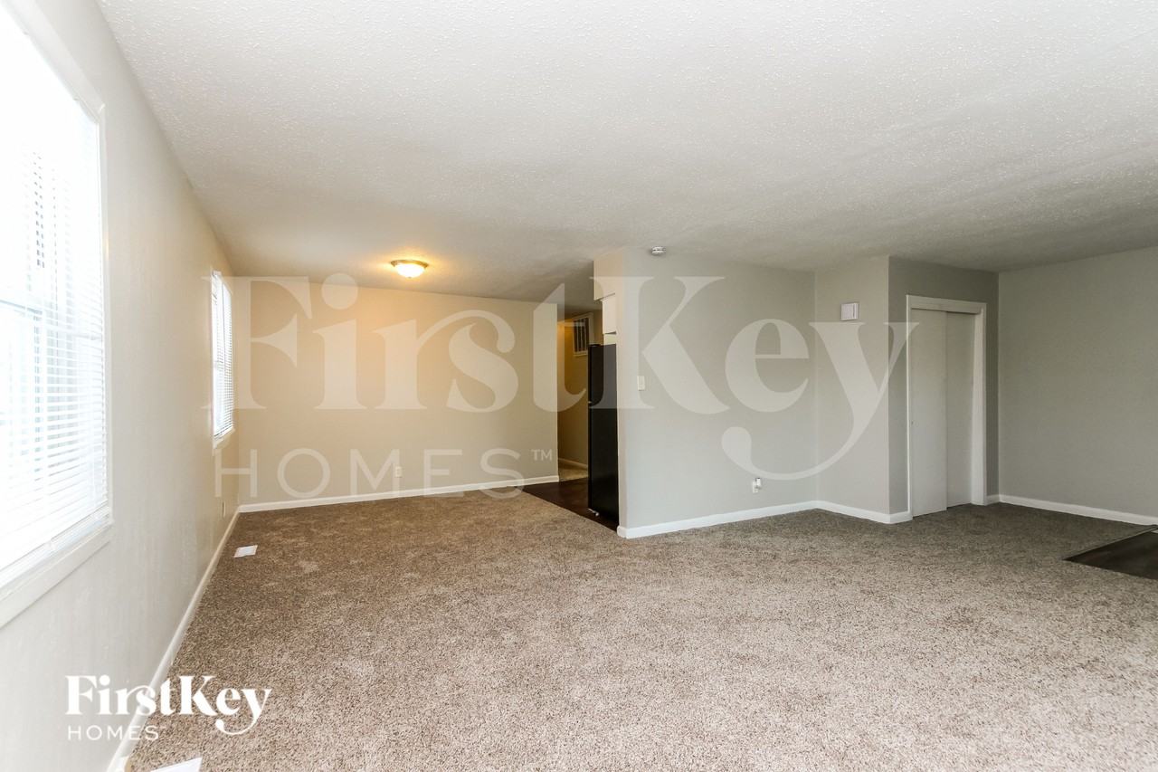 4712 Payton Ave - Photo 3 of 19