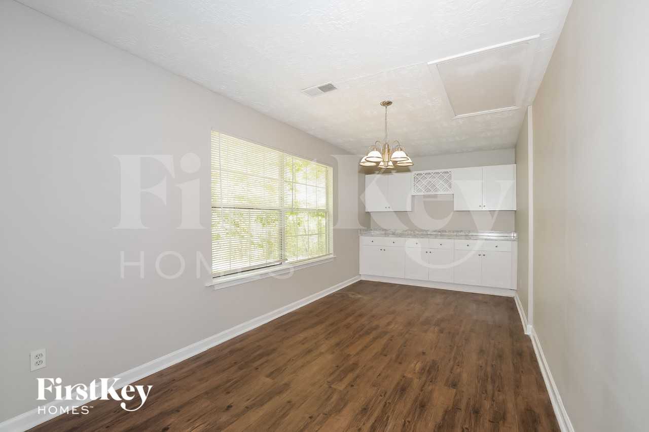 20 Mildred Lane - Photo 4 of 15