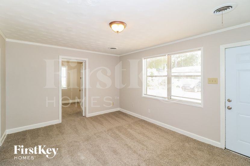 1769 Sugarloaf St - Photo 3 of 16