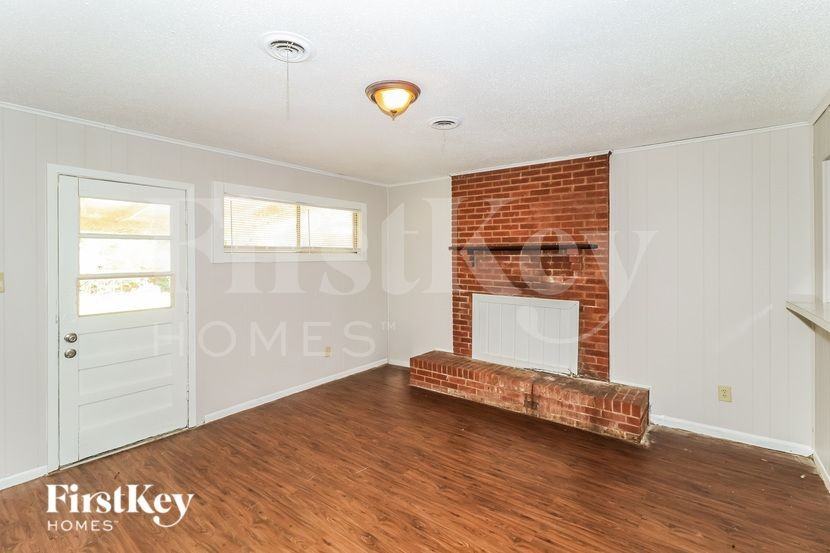 1769 Sugarloaf St - Photo 6 of 16