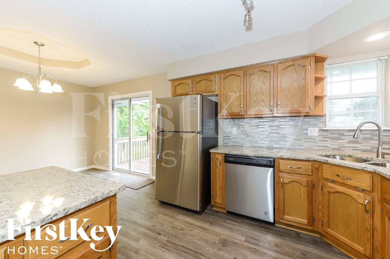 1710 Johnston Drive - Photo 6 of 15