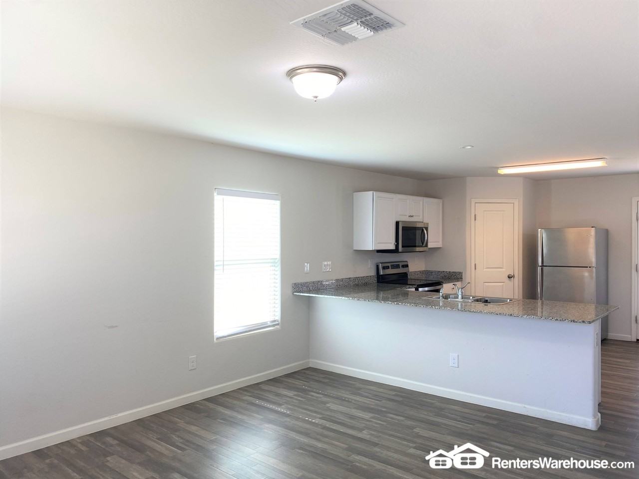 335 Watson Place - Photo 3 of 32