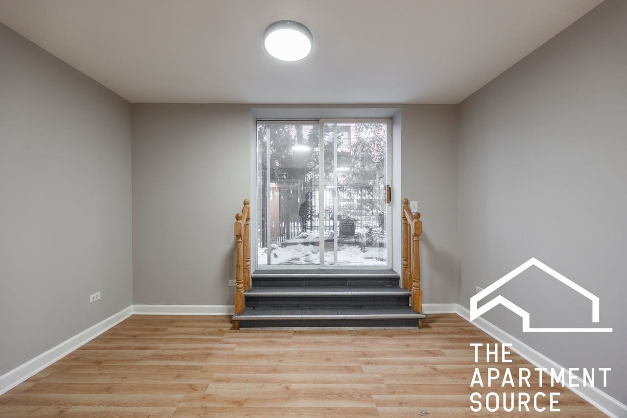 6954 N Greenview Ave #100 - Photo 4 of 15