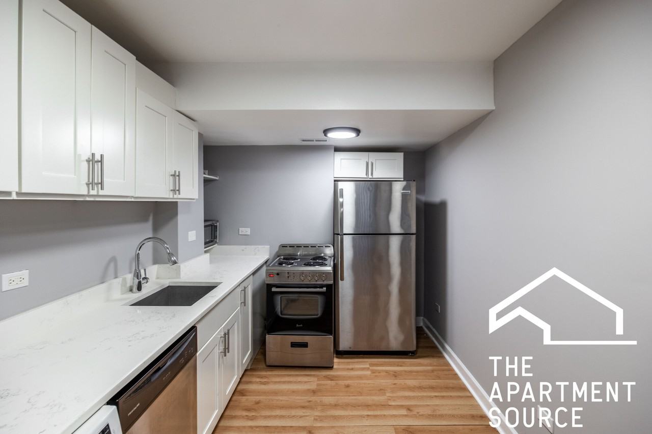 6954 N Greenview Ave #100 - Photo 6 of 15