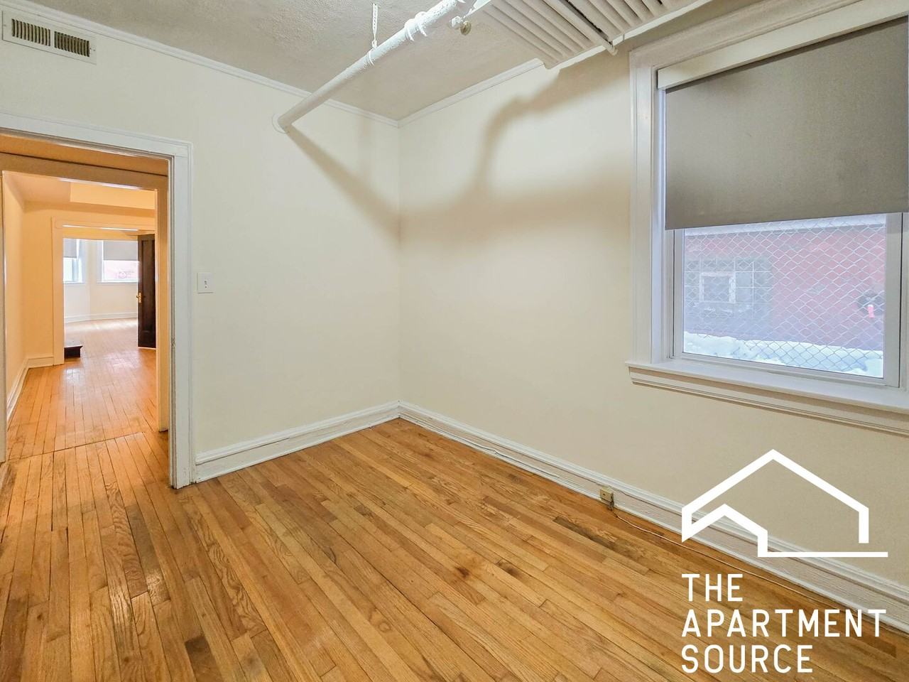 2206 W Foster Ave #GDN - Photo 5 of 10