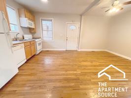 featured image of 1512 West Erie Street #1