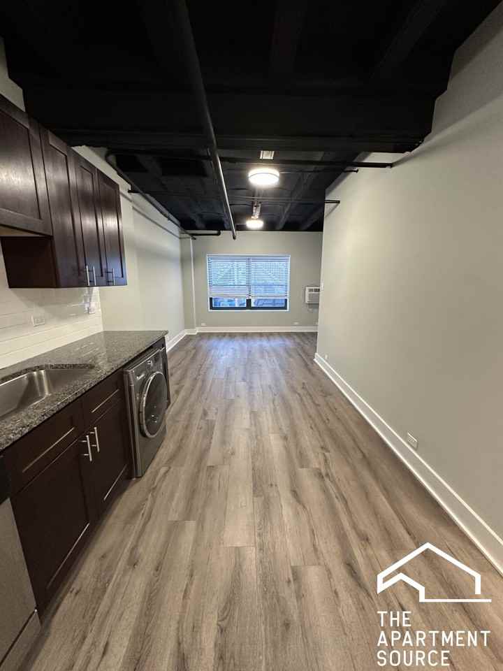 725 Saint Johns Ave #18 - Photo 2 of 12