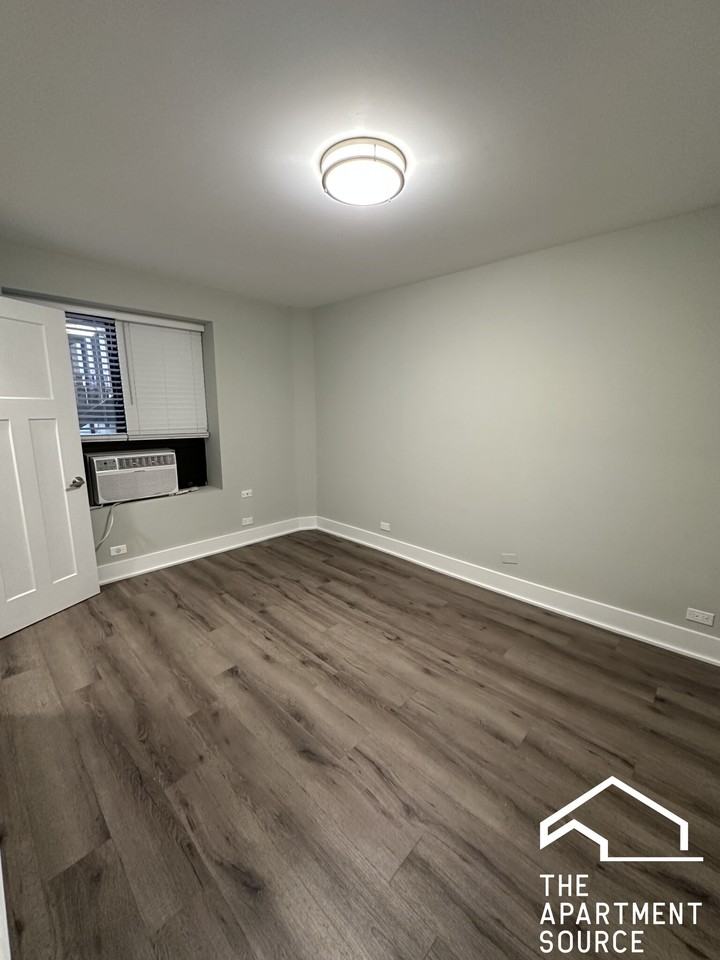 725 Saint Johns Ave #18 - Photo 6 of 12