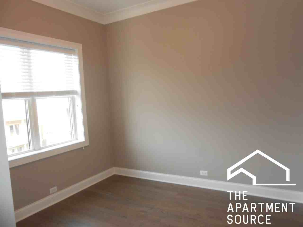 878 West Lill Avenue #2 - Photo 3 of 14