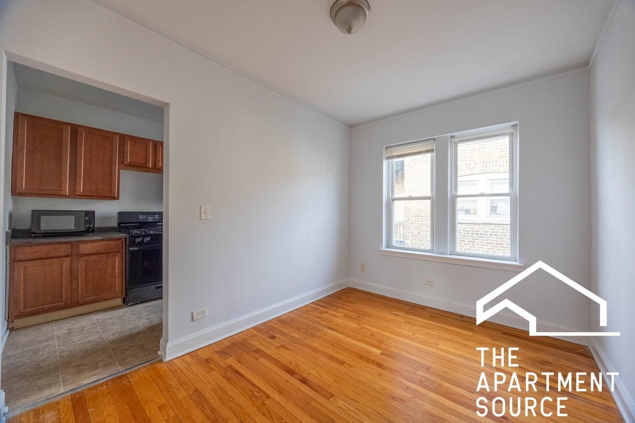 2004 W Jarvis Ave #3 - Photo 5 of 19