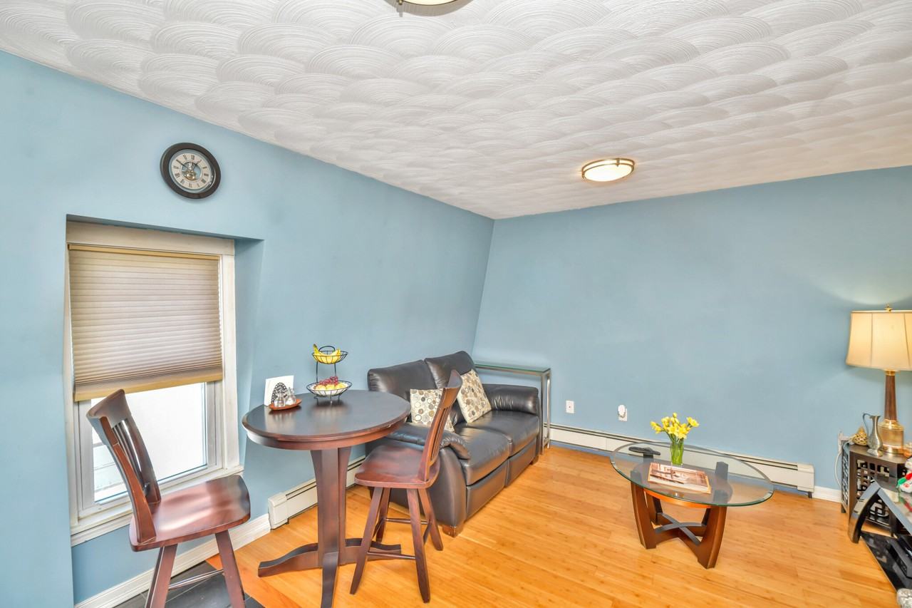 Pearl St #3 - Photo 6 of 7