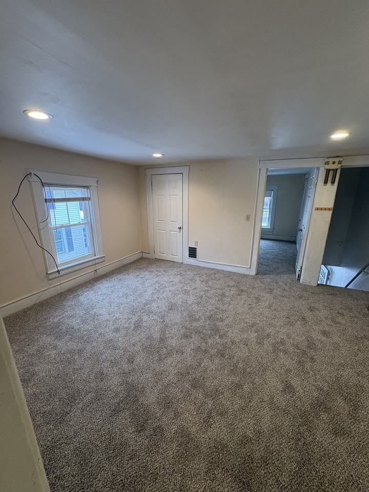 42 Wright Avenue #A - Photo 2 of 9