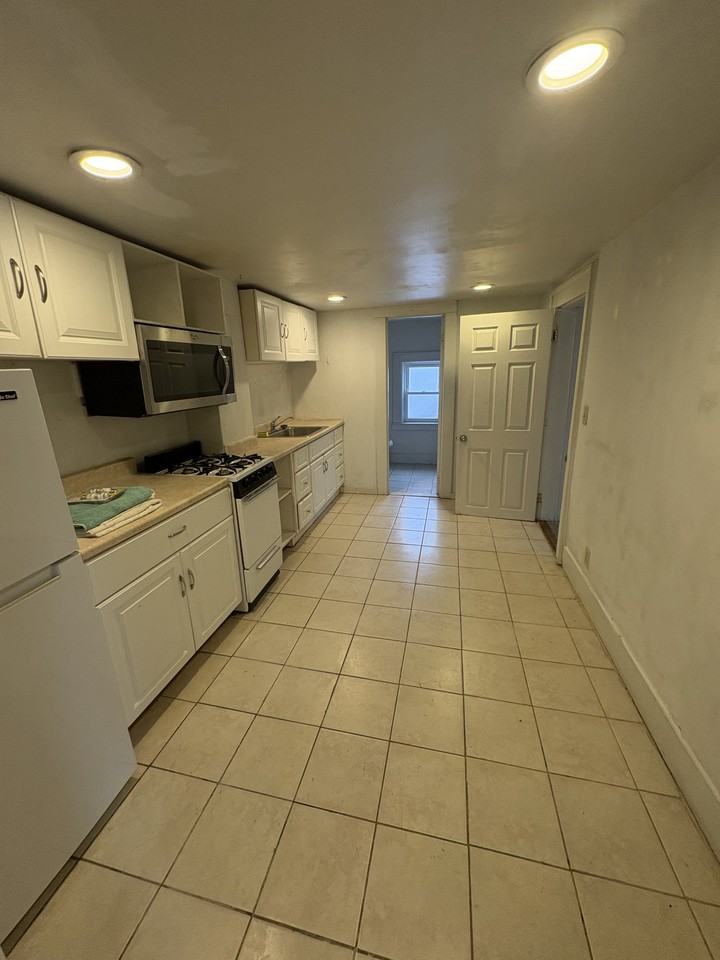 42 Wright Avenue #A - Photo 7 of 9