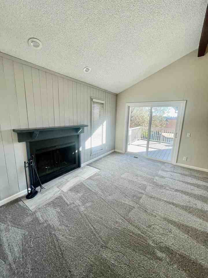 204 Rockwood Drive #1 - Photo 7 of 19