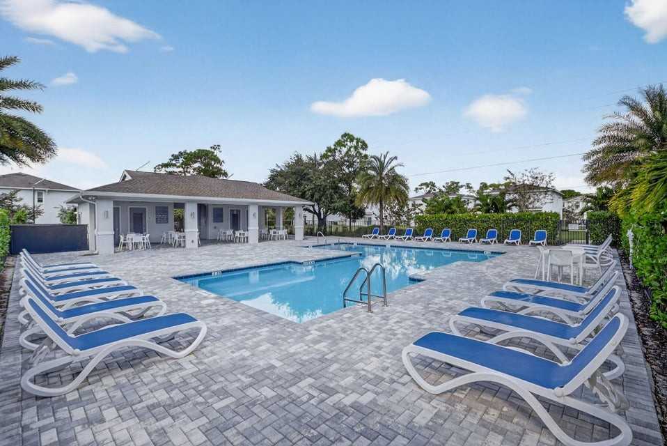 4645 Meyerson Place - Photo 3 of 9