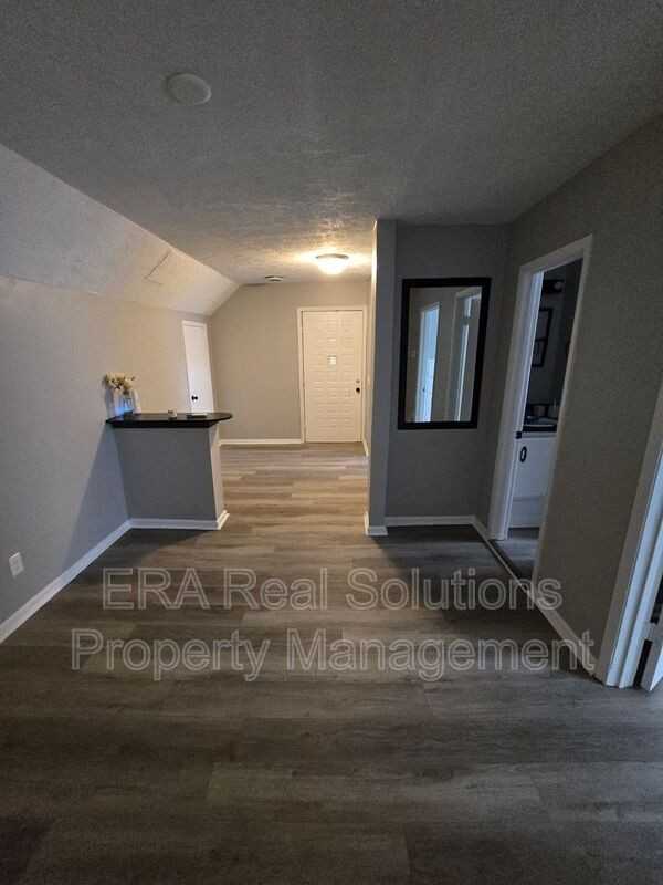 1892 Denune Avenue - Photo 4 of 12