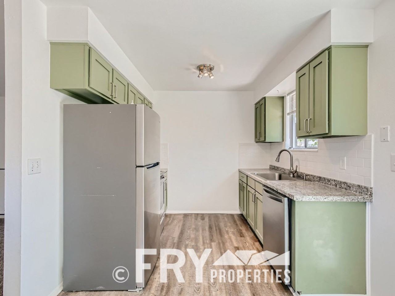 3604 West 90th Place - Photo 7 of 16