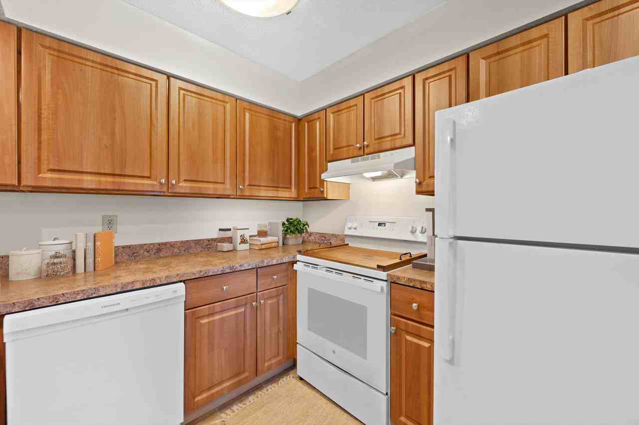 Maple Grove Associates, LLP - Photo 3 of 10