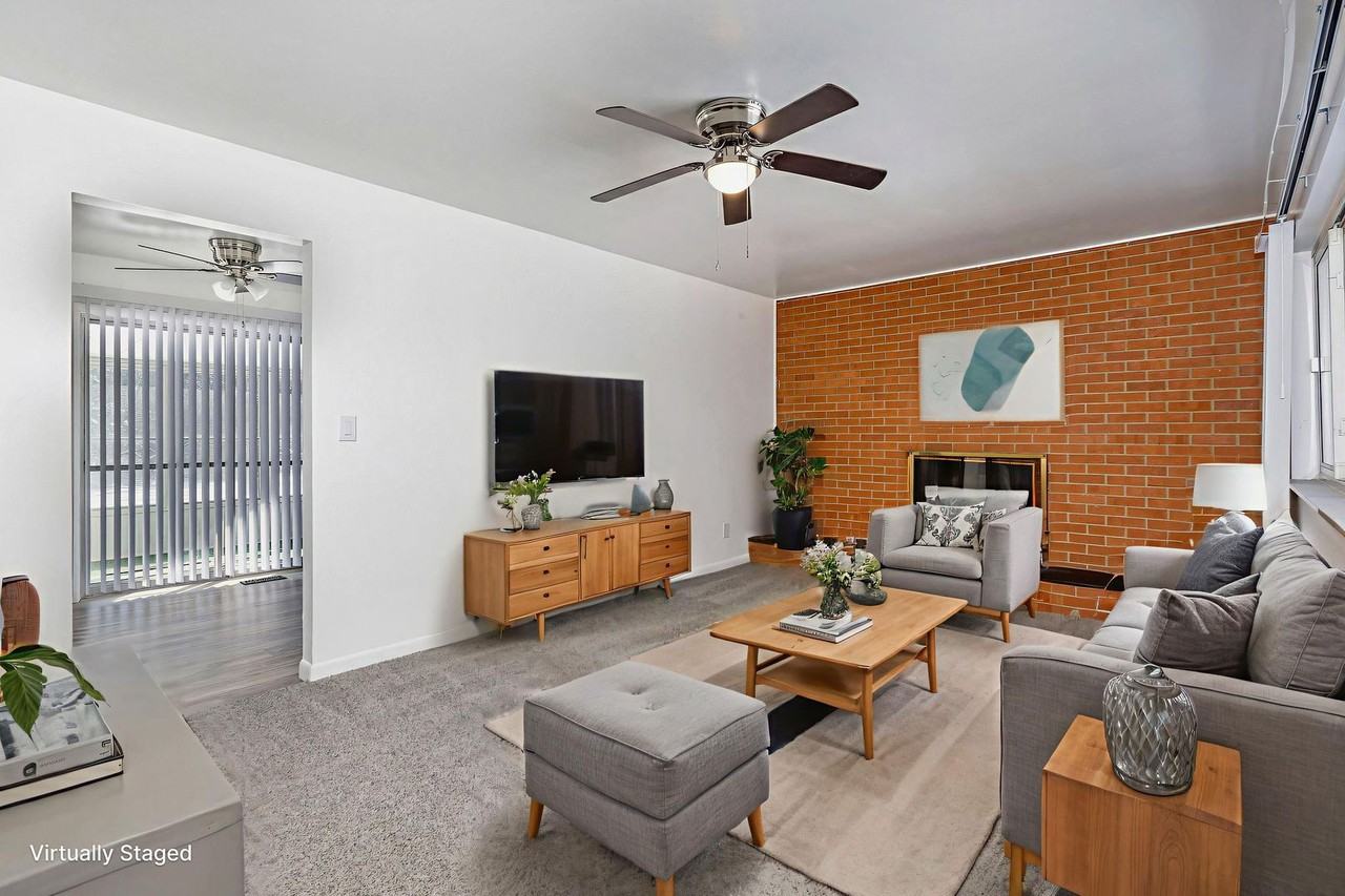 513 Wilson Drive - Photo 3 of 39