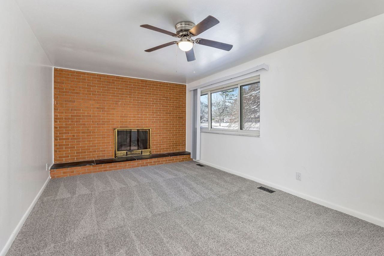 513 Wilson Drive - Photo 6 of 39