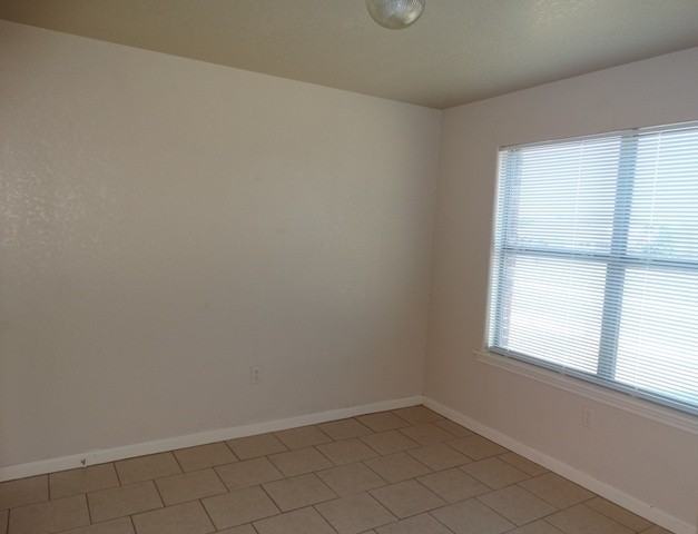 6303 Heathers Run - Photo 6 of 36