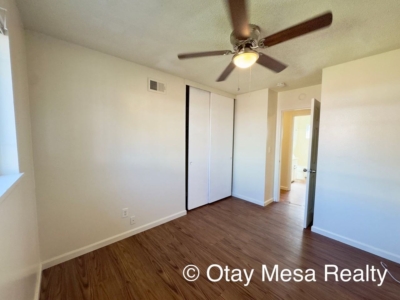 1892 Hermes Street - Photo 6 of 11