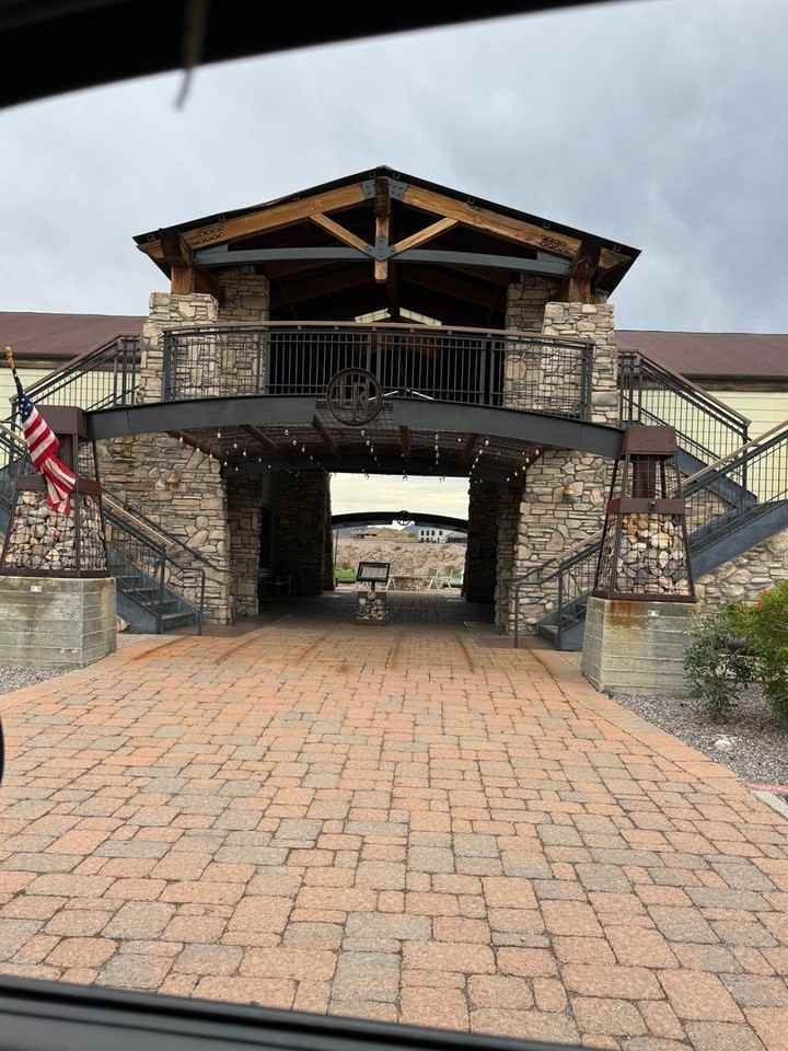 3111 Esmerelda Dr - Photo 4 of 38