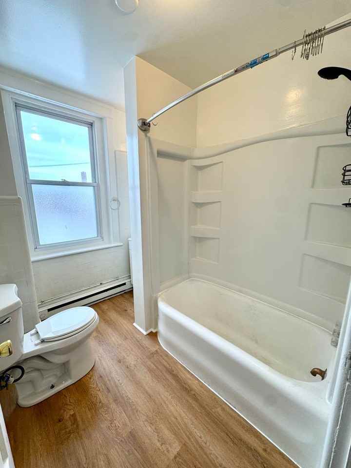 819 East 5th Street - Photo 7 of 19