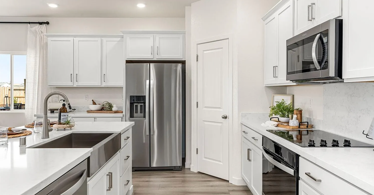 7024 Vail Ranch Road - Photo 4 of 8