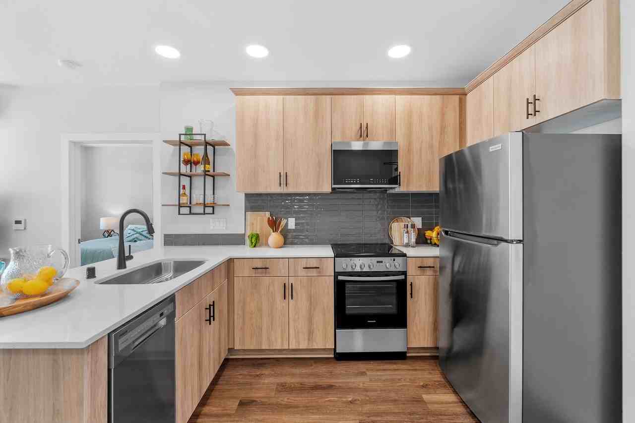 Alante - Photo 2 of 18