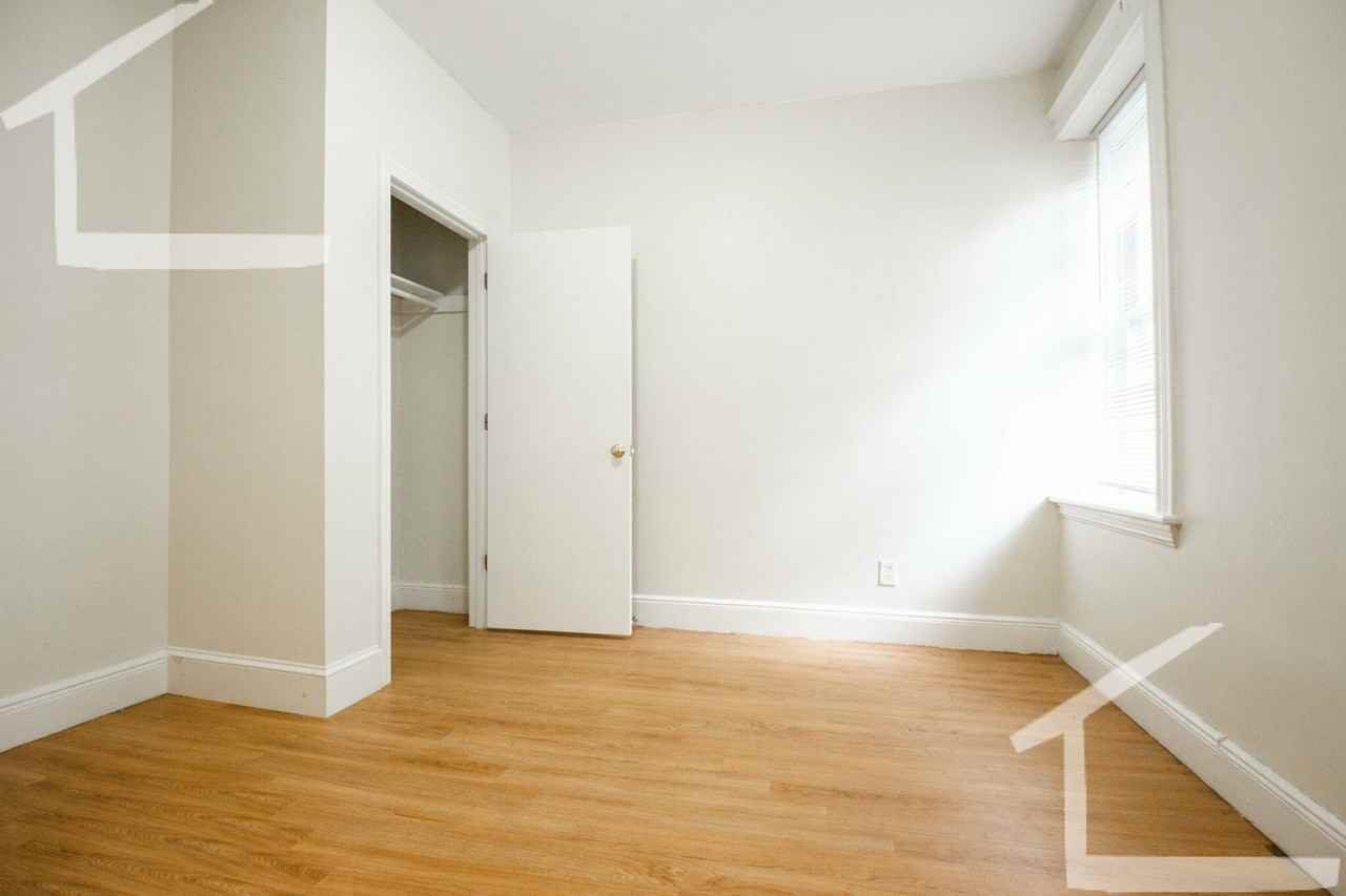 1811 Commonwealth Avenue - Photo 5 of 7