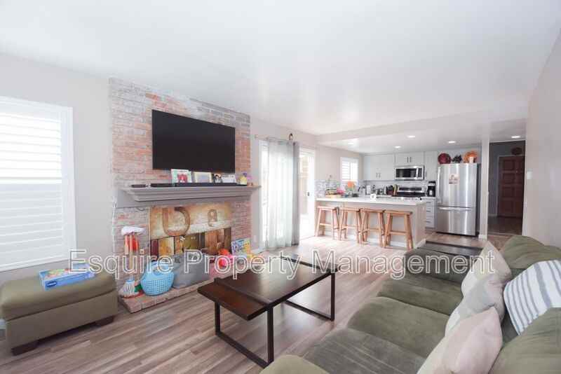 1887 Montgomery Avenue - Photo 5 of 26