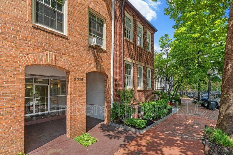2515 P St Nw #302 - Photo 3 of 27