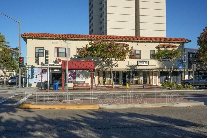 303 3rd Ave #A - Photo 3 of 30