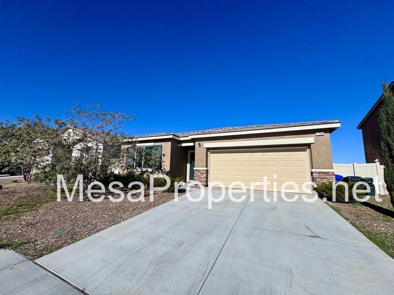 11784 Ginger St - Photo 2 of 23