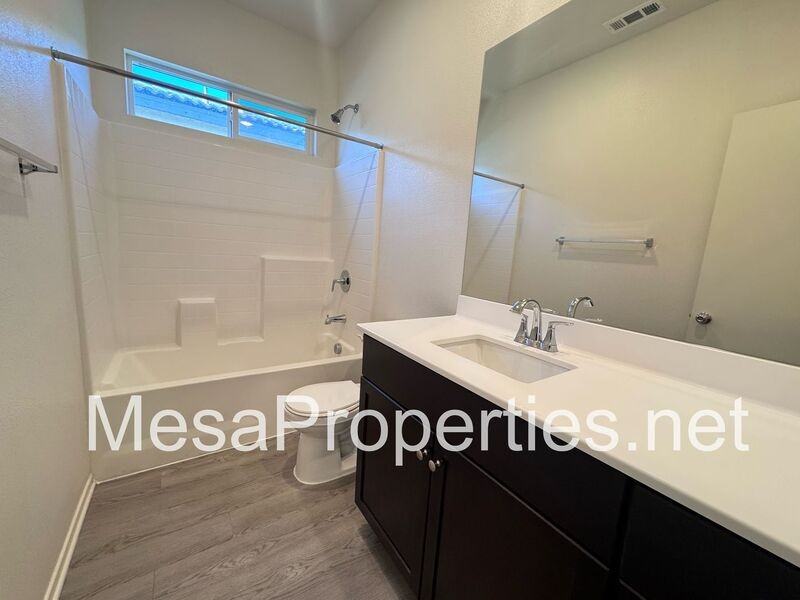 11784 Ginger St - Photo 4 of 23