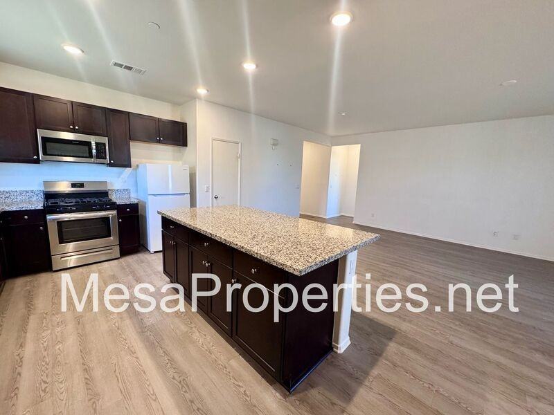 11784 Ginger St - Photo 7 of 23