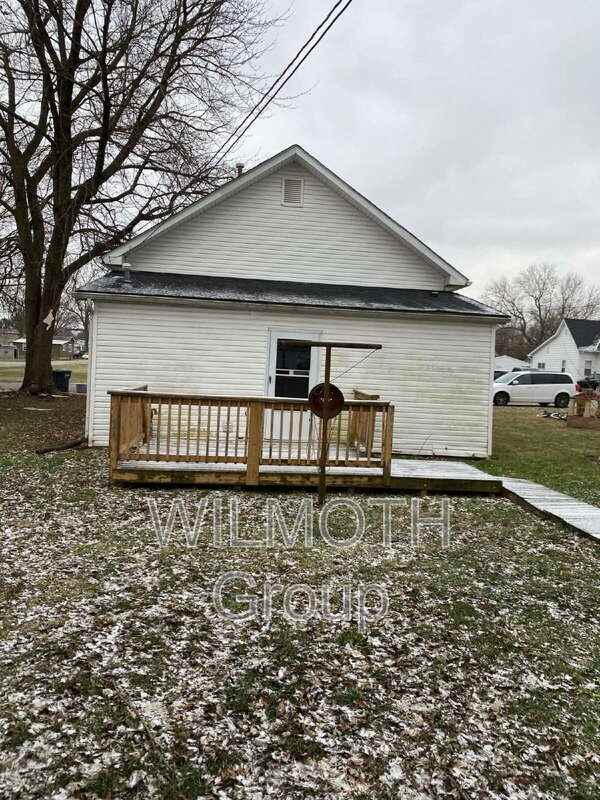 1820 S M St - Photo 2 of 17