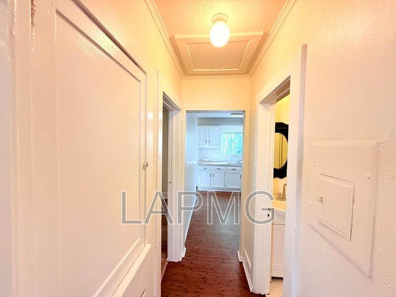 2316 1/2 E 3rd St - Photo 7 of 15